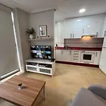 Apartamento-suite En La Playa De San Anton En דירה