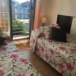 Apartamento-suite En La Playa De San Anton En דירה