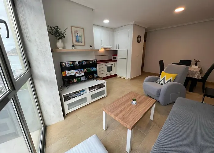 Apartamento-suite En La Playa De San Anton En